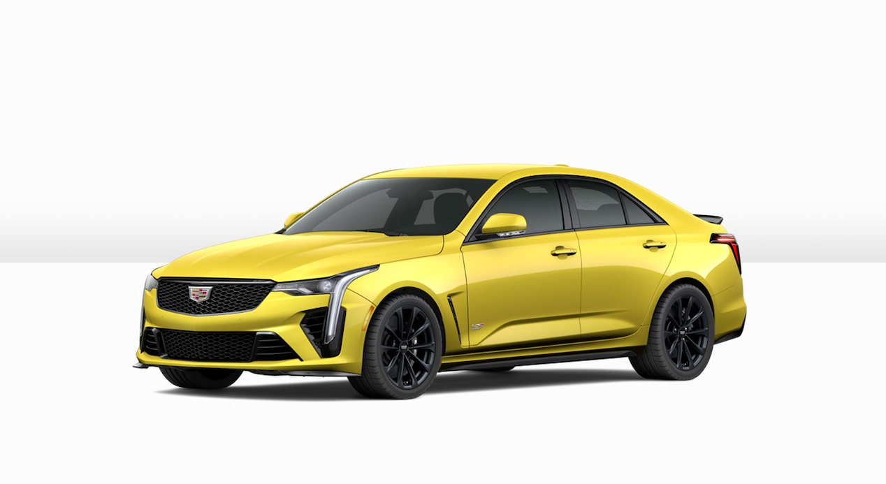 Un perfil lateral de Cadillac CT4 Blackwing 2025, Amarillo