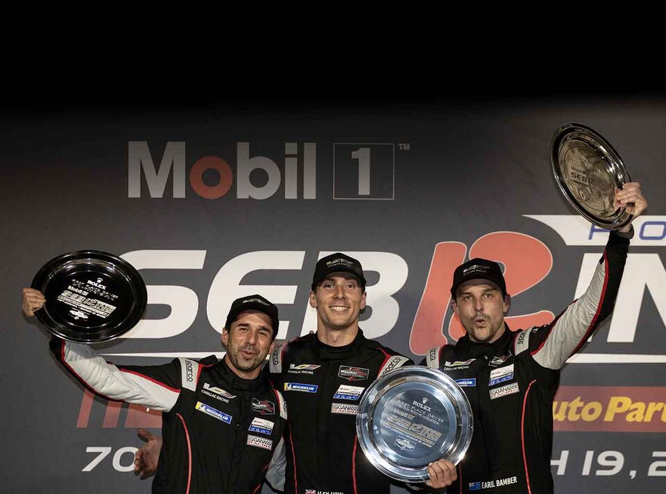 Cadillac Luxury Vehicles Sedans Suvs Electric