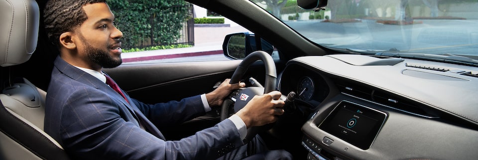 Canjea y gana puntos de My Cadillac Rewards al comprar o arrendar un vehículo usado certificado