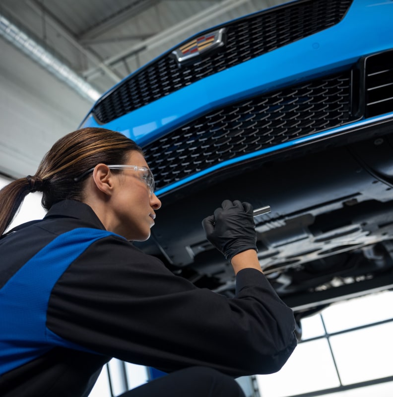 Man working vehicle service