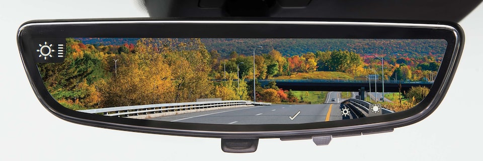 Rear Camera Mirror  LYRIQ Quick Start Guide