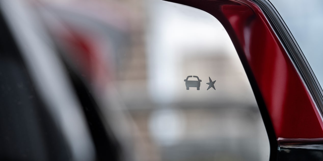 Active Safety Technology of the XT4's Side Mirrors