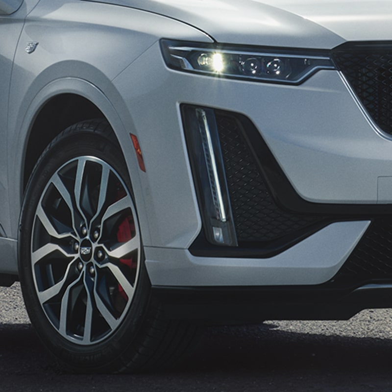 The Impressive LED Lighting of the Cadillac XT6