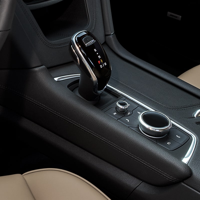 Automatic Gear Shifter in the New Cadillac XT6