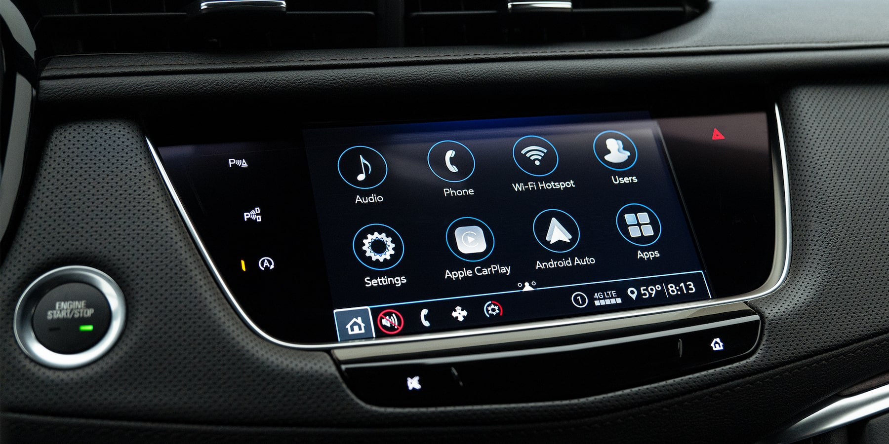 2025 Cadillac XT5 wdriver assistance technologies with apple carplay