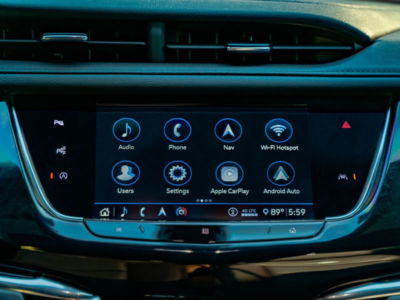 Pantalla multitáctil a color de 8" en la nueva Cadillac XT6
