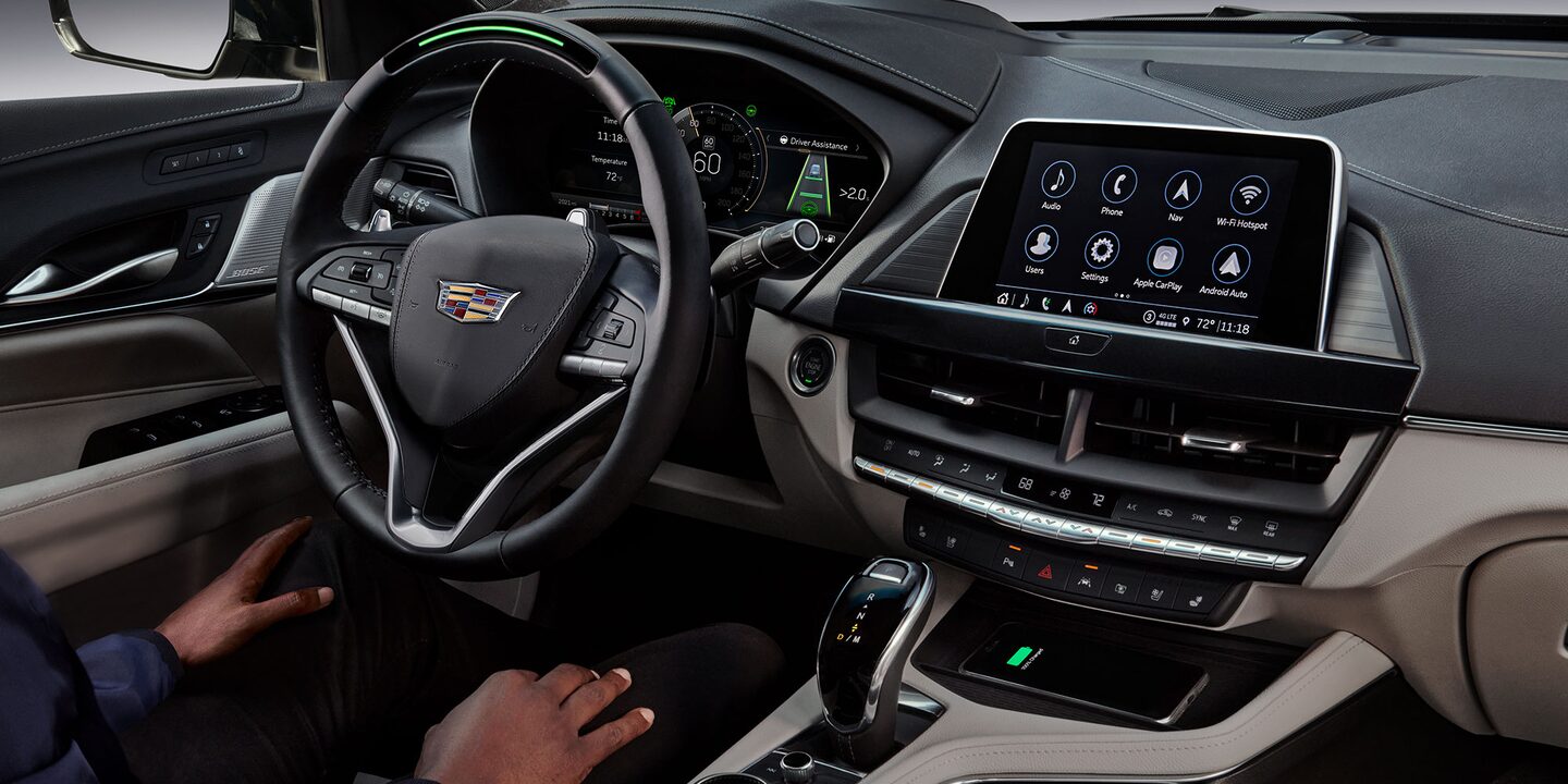 green lights indicating the CT-4 is actively using Super Cruise hands-free driving