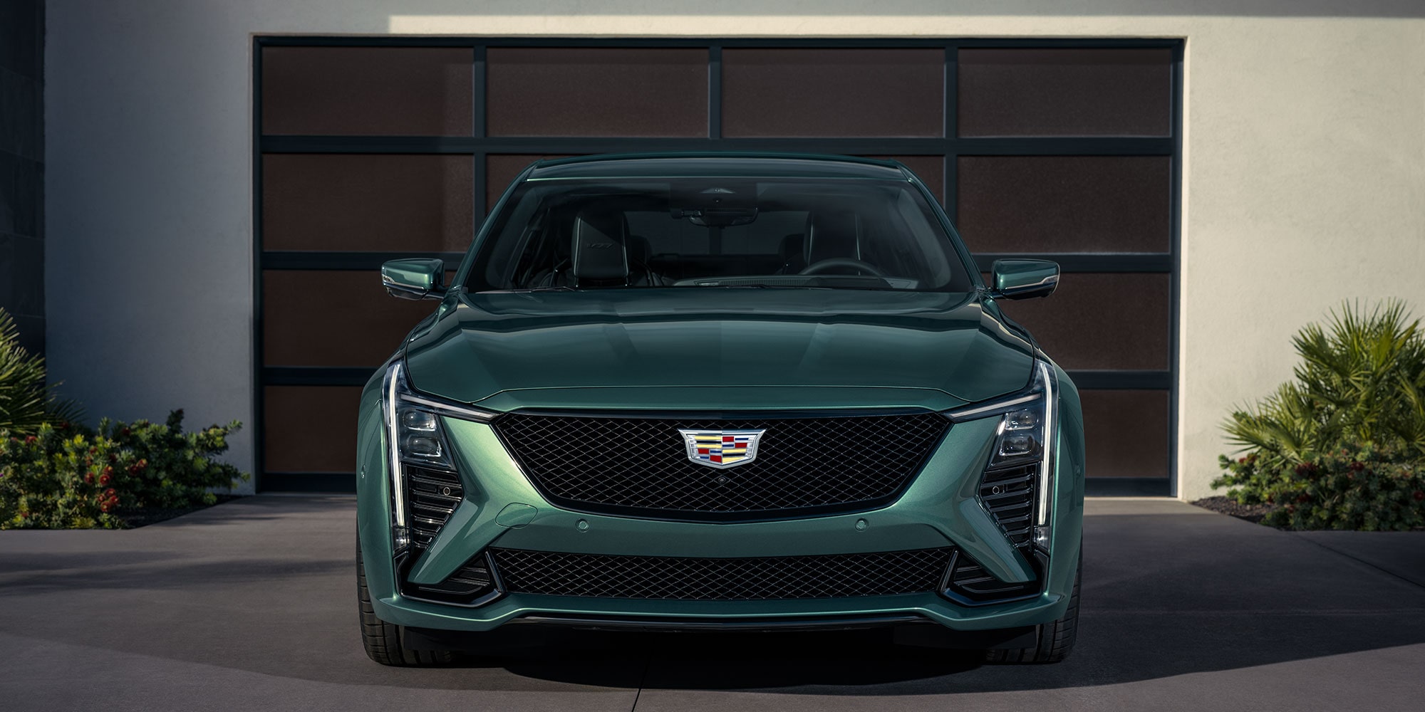 my25-ct5-v-gallery-exterior-modal-front.jpg
