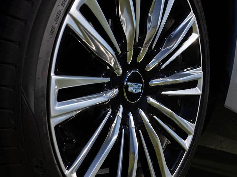 Close-up of the 2026 Cadillac VISTIQ Wheel