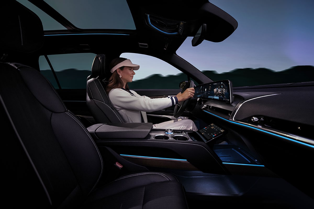 2026 Cadillac VISTIQ luxury interior