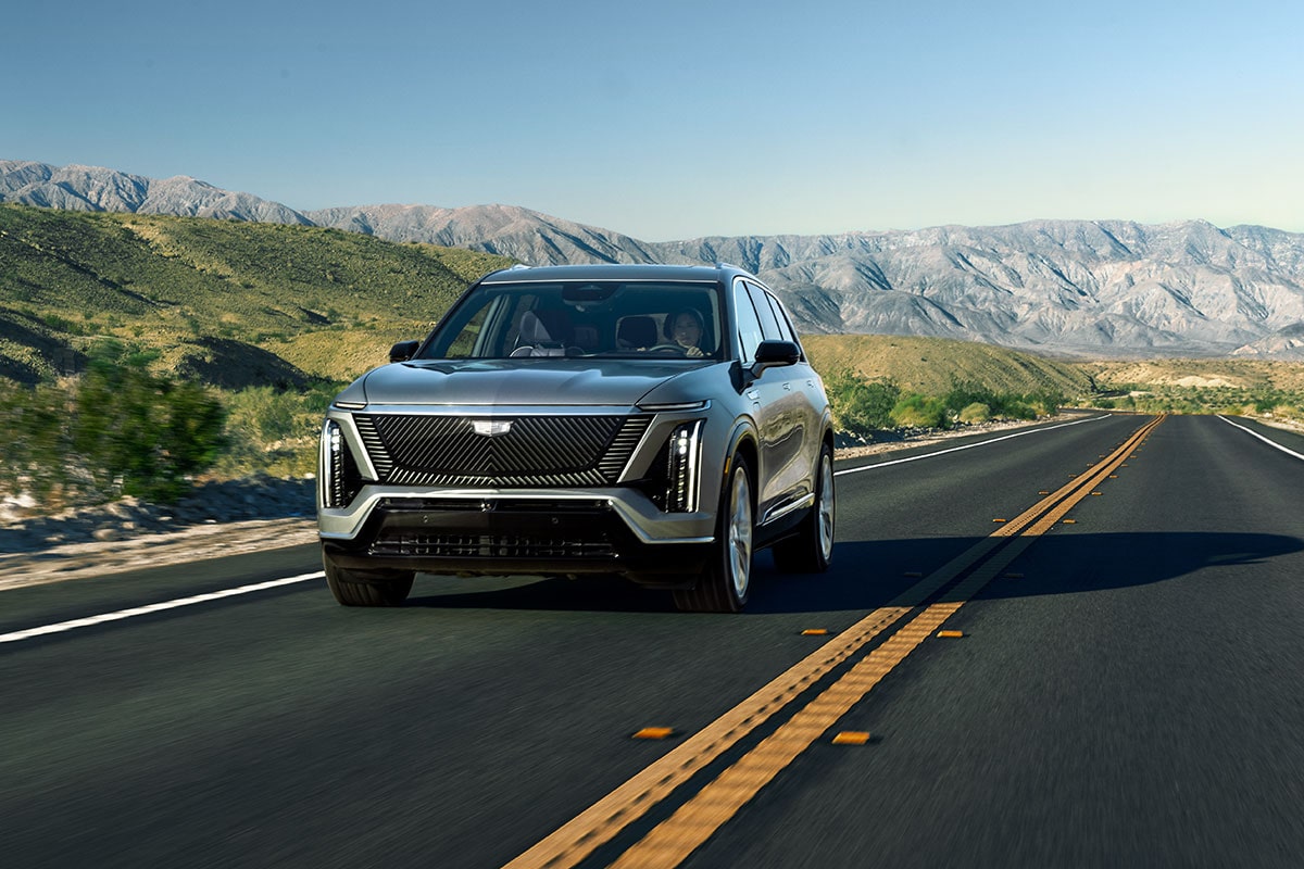 2026 Cadillac VISTIQ side profile