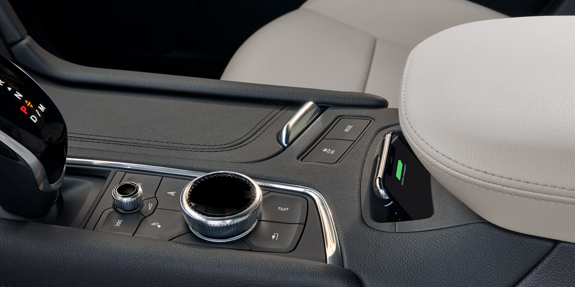 Cadillac XT5 Wireless Charging