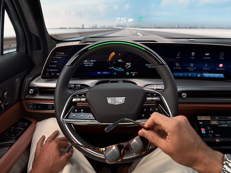Close-up of a Driver Utilizing Super Cruise and the HUD on the 2027 VISTIQ