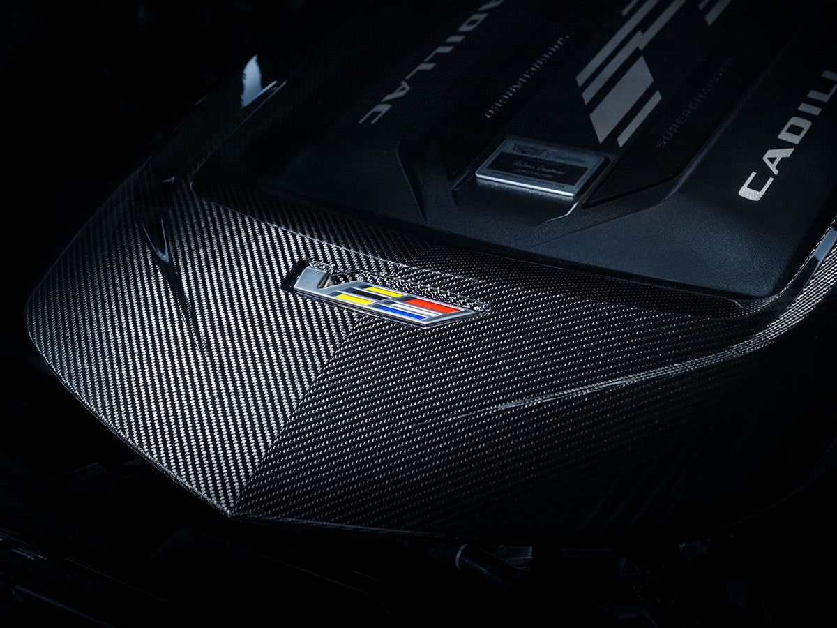 Close-up of the V-Series Logo on the Cadillac Escalade-V Engine