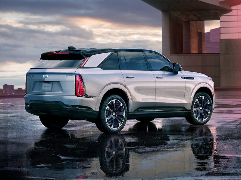 Side Back Angle View of the 2025 Cadillac ESCALADE IQ