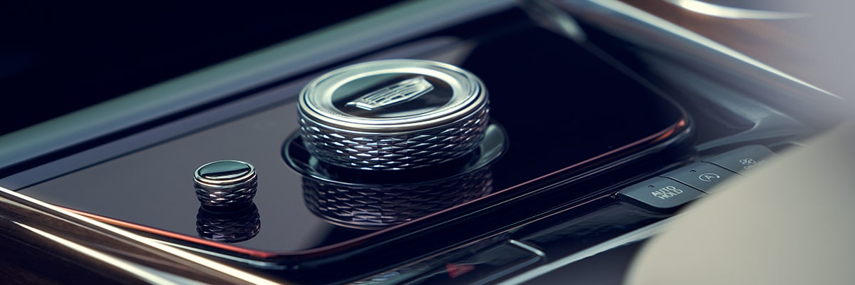 Close-Up of the 2025 Cadillac Escalade Interior Shifter Dial