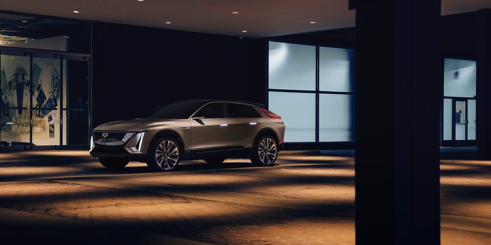 Cadillac LYRIQ EV Exterior Gallery - Side Profile