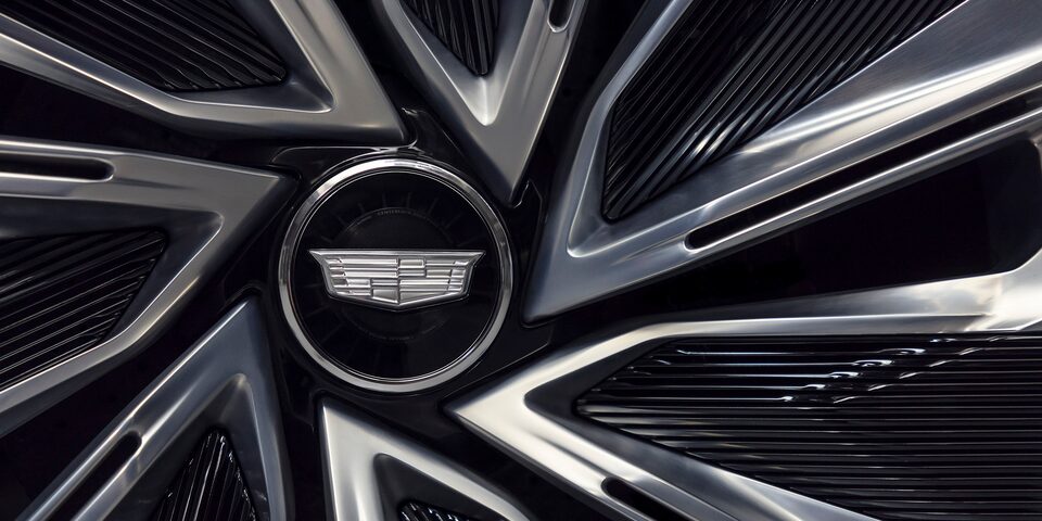 Cadillac LYRIQ EV Exterior Gallery - Wheel Badge