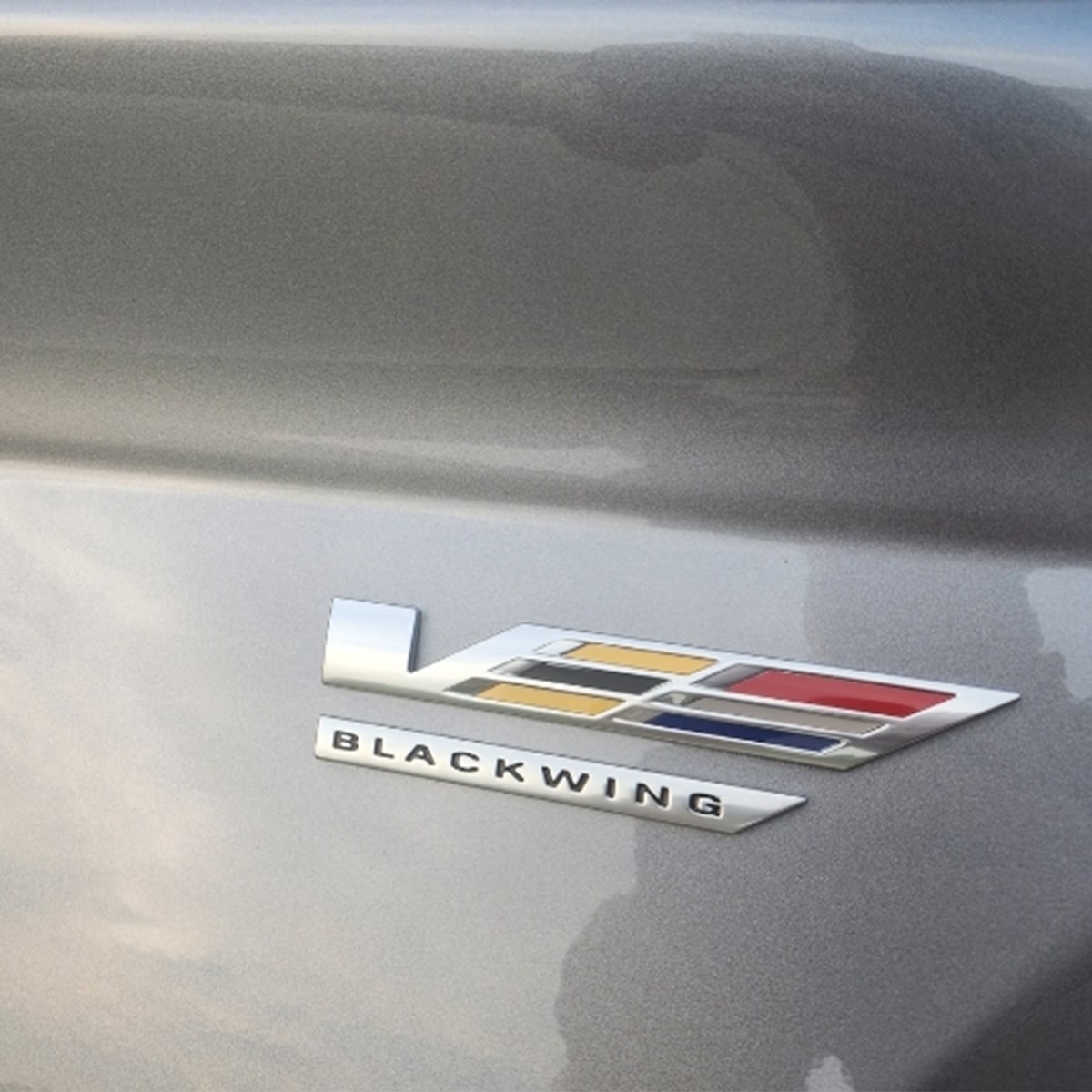 Logotipo de Cadillac V-Series Blackwing