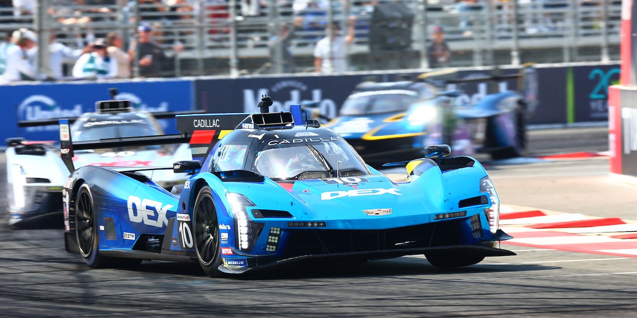 Three-quarters View of the Blue Cadillac V-Series.R Race Car on the Track
