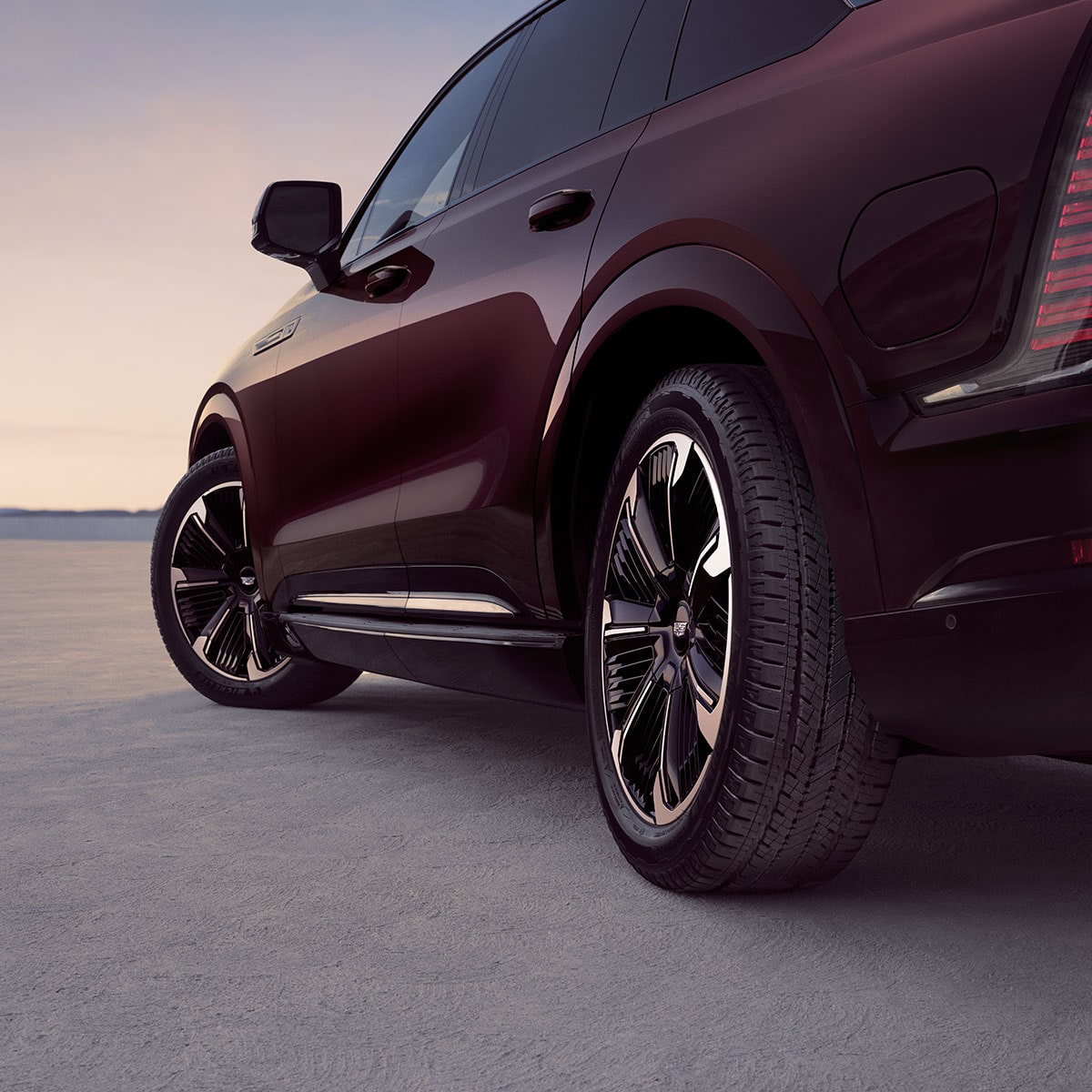 24-дюймовое колесо Cadillac Escalade IQ